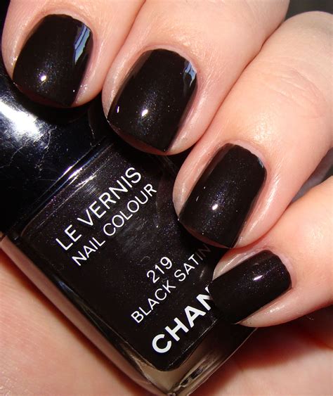 vernis black satin chanel|chanel nail coat.